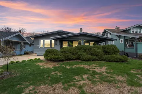 4531 Waveland Ct, Des Moines, IA 50312