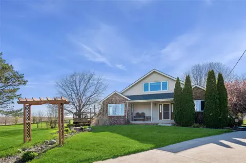 2050 NE 80th St, Altoona, IA 50009