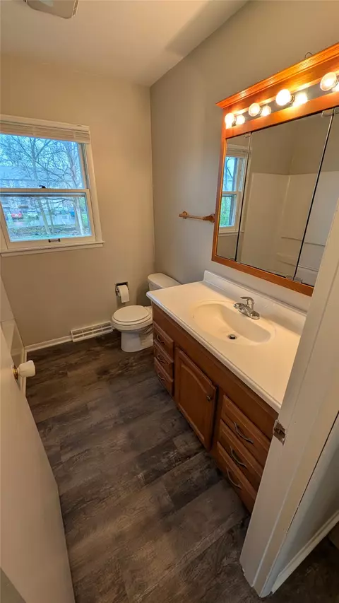 Bath - 415 S Walnut Ave, Ames, IA 50010 photo 1 of 2