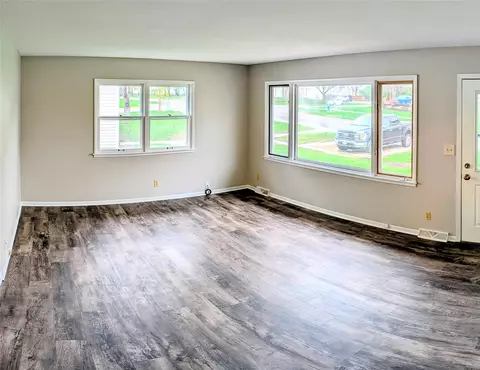 Living - 415 S Walnut Ave, Ames, IA 50010 photo 1 of 2