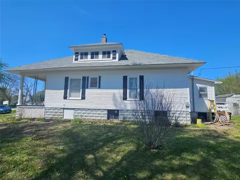 303 S Central Ave, Allerton, IA 50008