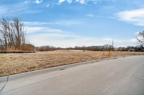 239 Alder Blvd, Pleasant Hill, IA 50327