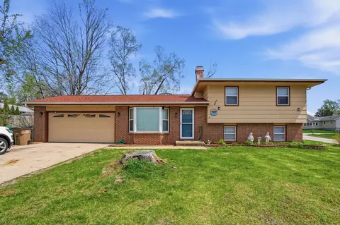 145 Beech Blvd, Pleasant Hill, IA 50327