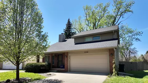1116 59th St, West Des Moines, IA 50266