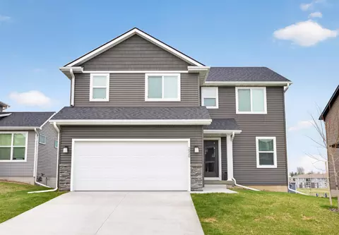 2920 Yordi Dr, Norwalk, IA 50211