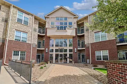 3031 Grand Ave #317, Des Moines, IA 50312