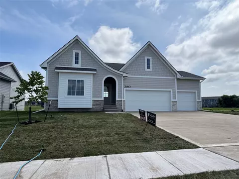 380 NW Ryder Dr, Waukee, IA 50263