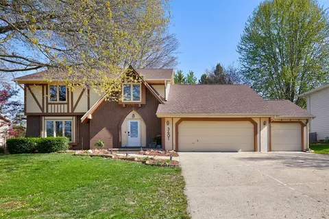 3601 Western Hills Dr, West Des Moines, IA 50265