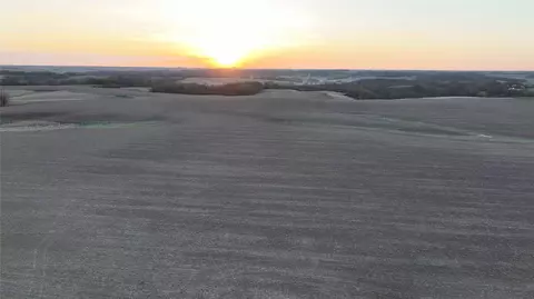 0000 Hwy T38n Hwy, Grinnell, IA 50112