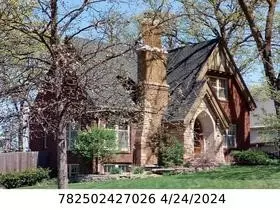 5615 Harwood Dr, Des Moines, IA 50312