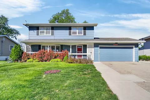 4116 83rd St, Urbandale, IA 50322