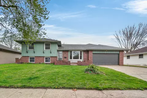 710 NW School St, Ankeny, IA 50023