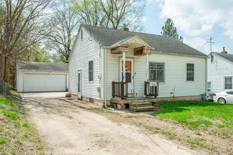 3101 Indianapolis Ave, Des Moines, IA 50317