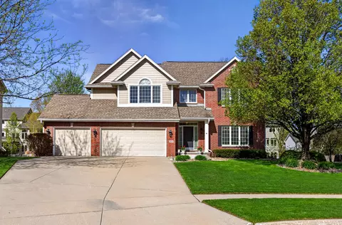 3614 148th St, Urbandale, IA 50323