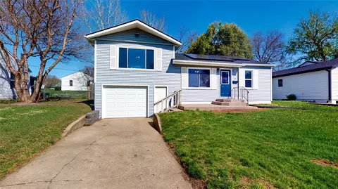 504 E 21st St S, Newton, IA 50208