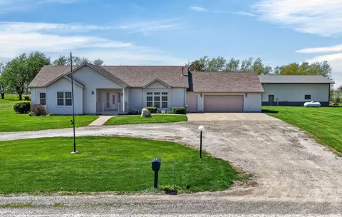 2481 20th Pl, Lacona, IA 50139
