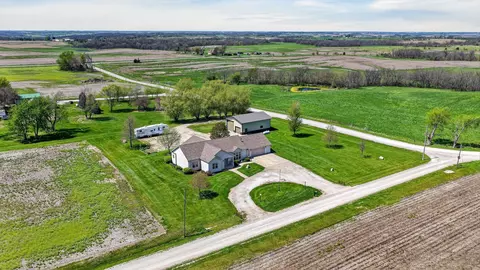 2481 20th Pl, Lacona, IA 50139