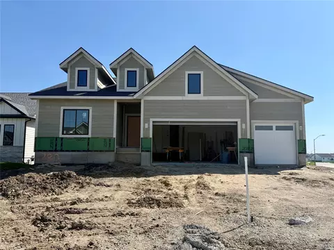 280 NW Montego Ct, Waukee, IA 50263
