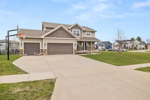 1624 Lyndale Dr, Polk City, IA 50226