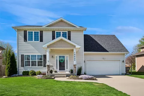 10405 Stonebridge Dr, Johnston, IA 50131