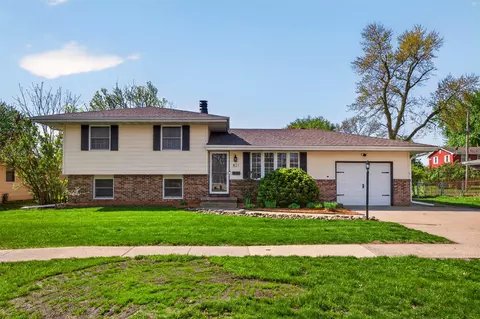 821 SE 2nd St, Ankeny, IA 50021