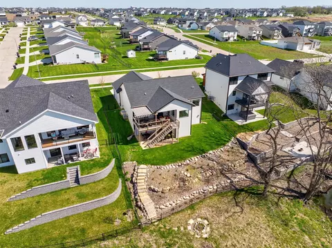 1010 Harrington Way, Waukee, IA 50263
