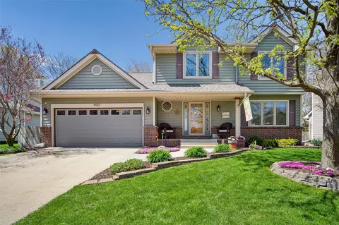 4912 83rd St, Urbandale, IA 50322