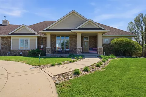 29266 310th St, Waukee, IA 50263