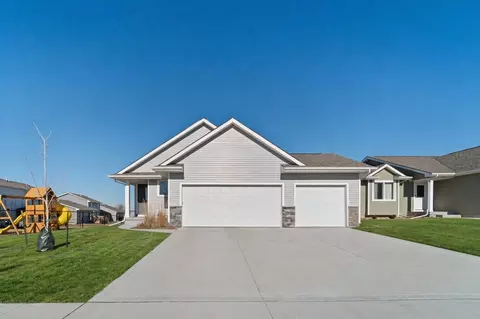 4416 NW 12th St, Ankeny, IA 50023