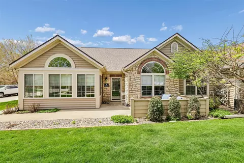 3305 SE Glenstone Dr #137, Grimes, IA 50111