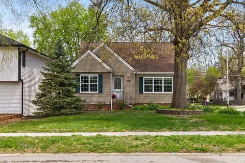 2501 36th St, Des Moines, IA 50310