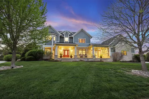 9135 NW 72nd Cir, Johnston, IA 50131