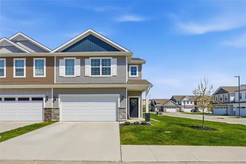 2804 NW 34th Ln, Ankeny, IA 50023