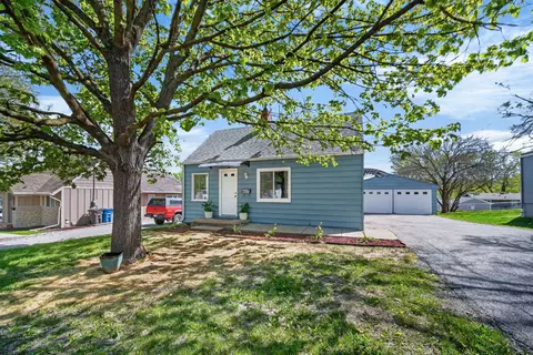 4025 51st St, Des Moines, IA 50310