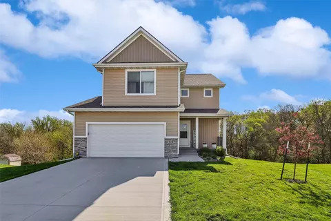 408 Ryan Cir NE, Mitchellville, IA 50169