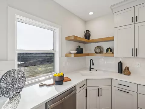 Kitchen - 240 NW Copperleaf Ct, Waukee, IA 50263 photo 3 of 3
