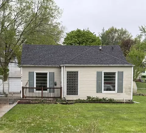 1216 Creston Ave, Des Moines, IA 50315