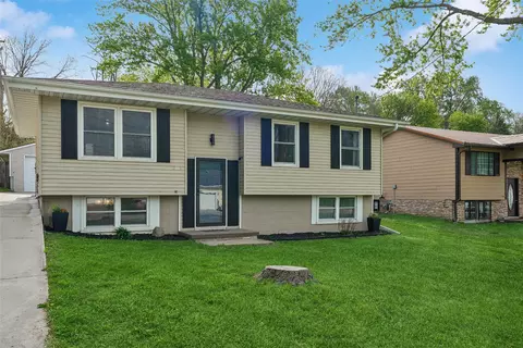 5805 SW 4th St, Des Moines, IA 50315