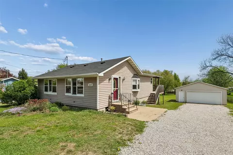 4835 NE 30th St, Des Moines, IA 50317