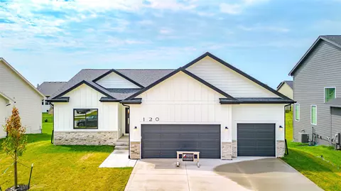 120 NW Ashley Ct, Waukee, IA 50263