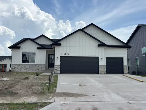 120 NW Ashley Ct, Waukee, IA 50263