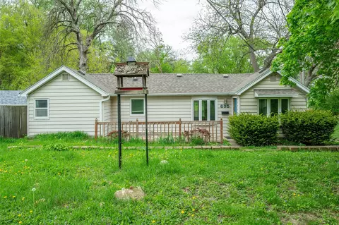 605 Loomis Ave, Des Moines, IA 50315