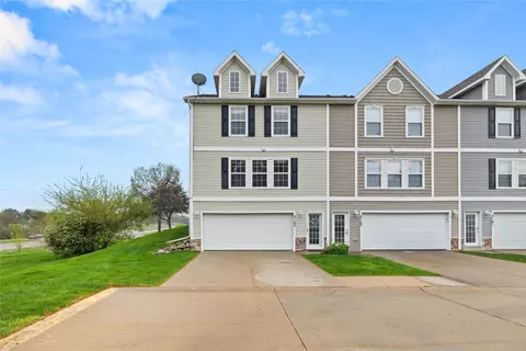 3165 SW Arlan Ln, Ankeny, IA 50023