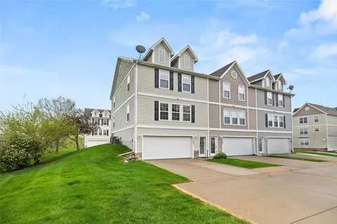 3165 SW Arlan Ln, Ankeny, IA 50023