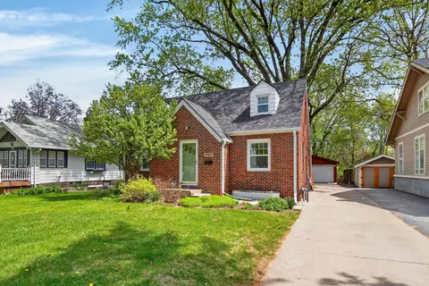 1409 44th St, Des Moines, IA 50311