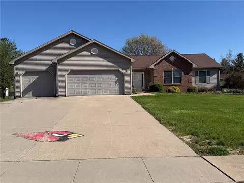 1512 W 9th St S, Newton, IA 50208