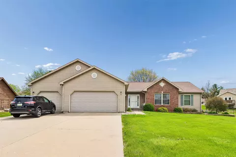 1512 W 9th St S, Newton, IA 50208