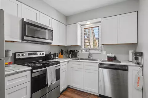 2058 NW Hickory Ln #7, Ankeny, IA 50023