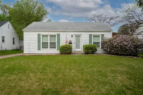 2212 56th St, Des Moines, IA 50310