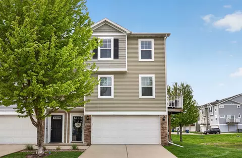 1015 NE 49th Ln, Ankeny, IA 50021